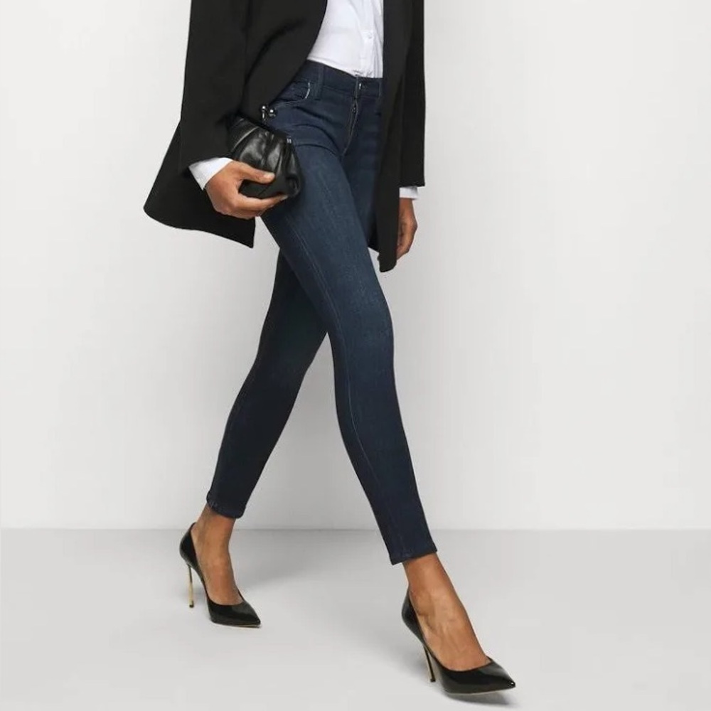 Frame Denim Le Skinny de Jeanne Cropped Dark Blue Jeans